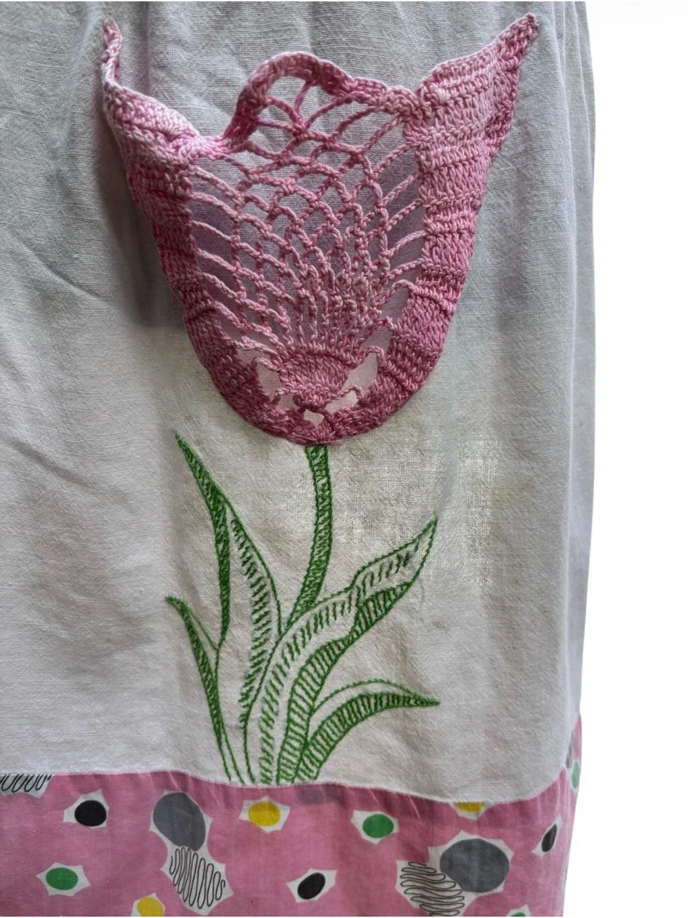 Vtg 1950 Pink Crochet Tulip Pocket Half Apron Geometric Mid-Century Girlhoodcore
